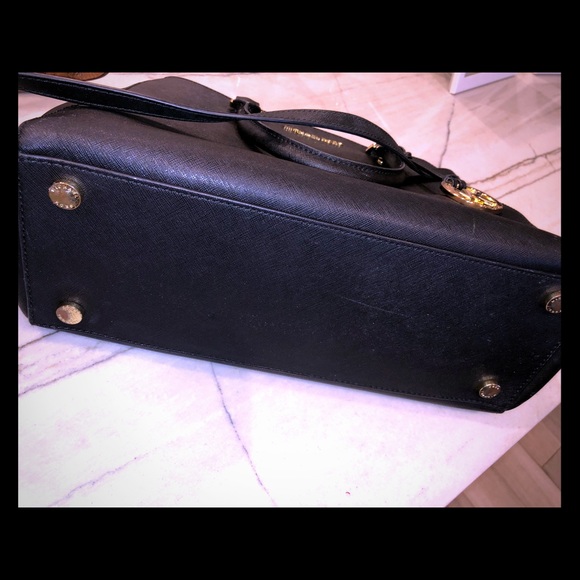 Michael Kors black bag - Picture 2 of 8